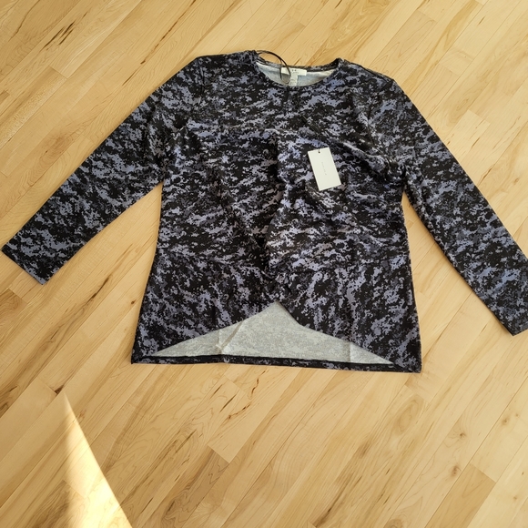 NWT Halston Studio Camo Top Size L - Picture 3 of 16